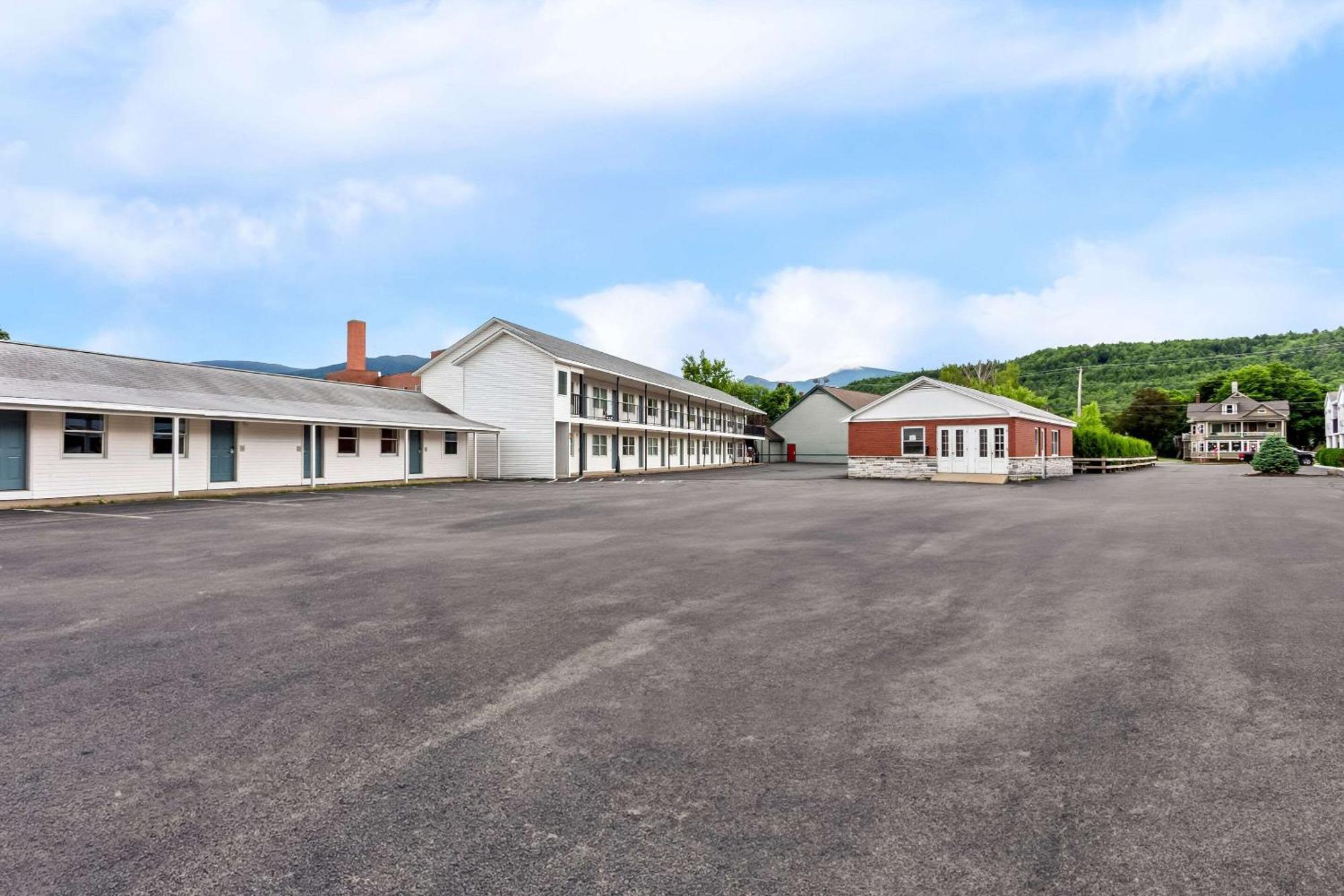 Rodeway Inn Gorham Extérieur photo