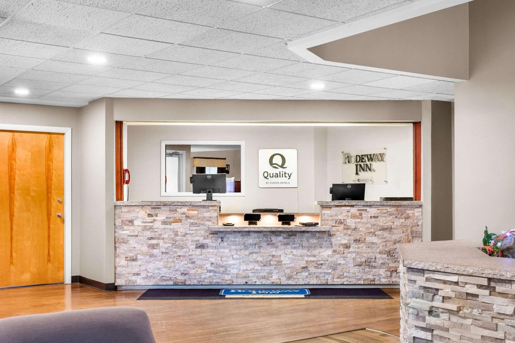 Rodeway Inn Gorham Extérieur photo